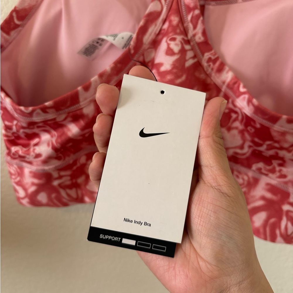 Nike Pink and White Sports Bra - Picture 5 of 6